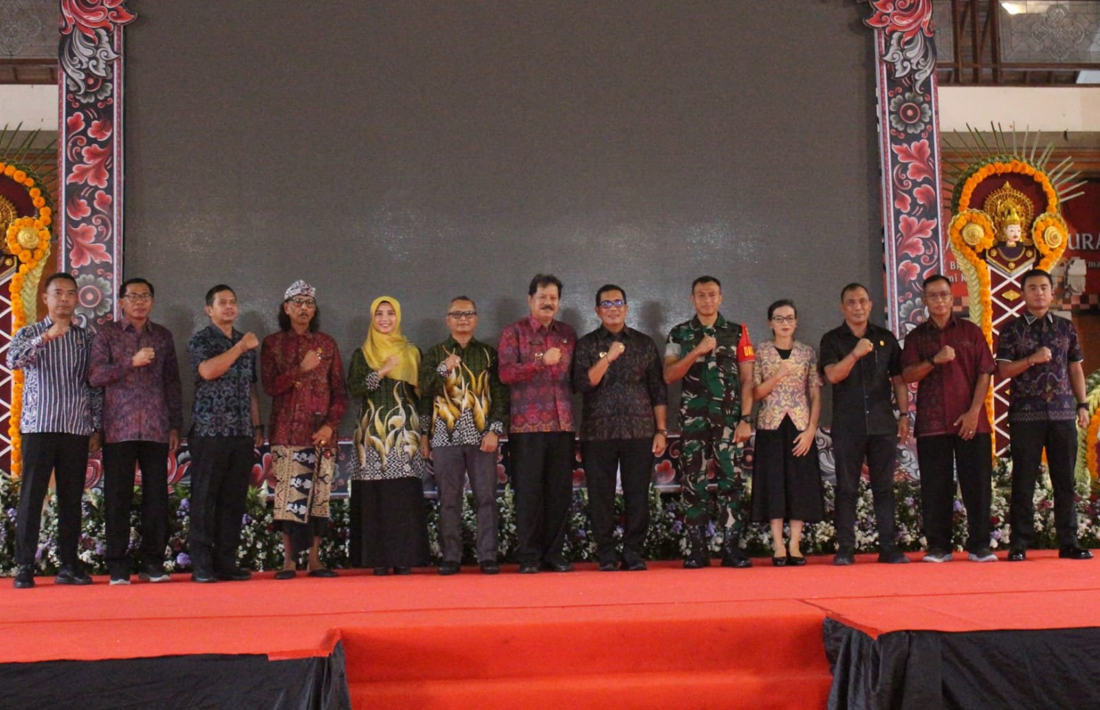 Lepas sambut Dandim Tabanan di Gedung Kesenian I Ketut Mario, dihadiri Forkopimda dan masyarakat.