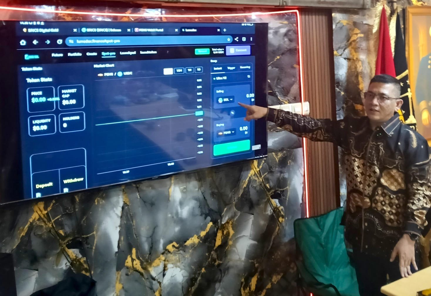 Teungku Raju mempresentasikan gerakan hilirisasi digital berbasis komunitas Indonesia.