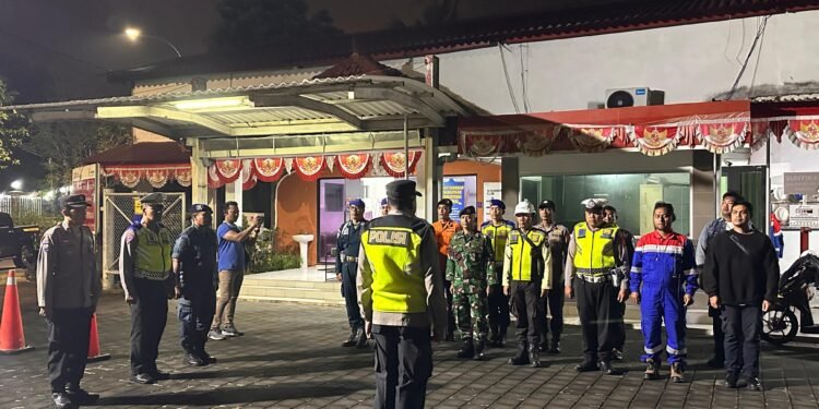Polsek Benoa Gelar Apel Penebalan Malam Minggu untuk Antisipasi Gangguan Kamtibmas