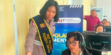 Satpas SIM Polresta Denpasar Berikan Pendampingan Humanis Saat Ujian Teori