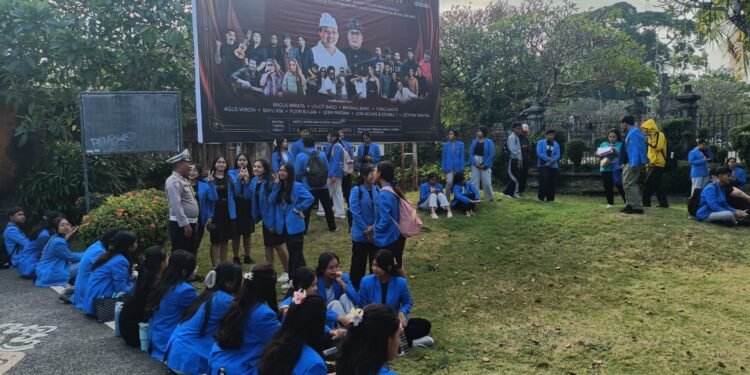 Polsek Denpasar Timur Tingkatkan Kehadiran Polisi di Tengah Masyarakat Melalui Patroli KRYD