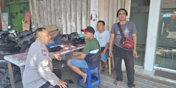 Bhabinkamtibmas Denpasar Timur Sampaikan Imbauan Cegah Curanmor dan Sosialisasi Call Center 110