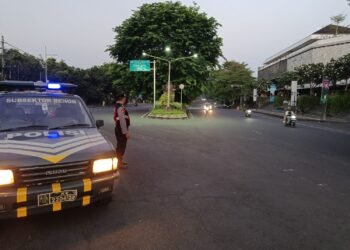 Polsek Denpasar Timur Bergerak, Bubarkan Konvoi di Kawasan Bundaran Renon
