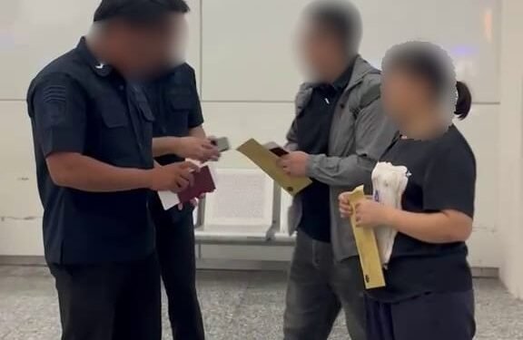 Imigrasi Denpasar Deportasi 2 WN RRT Sebagai Dokter Praktek Tanpa Izin