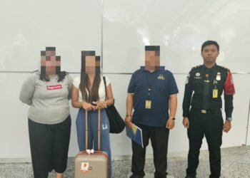 Imigrasi Ngurah Rai Deportasi 12 WNA, 7 Diantaranya Terlibat Pemasaran Vila Ilegal Dibali